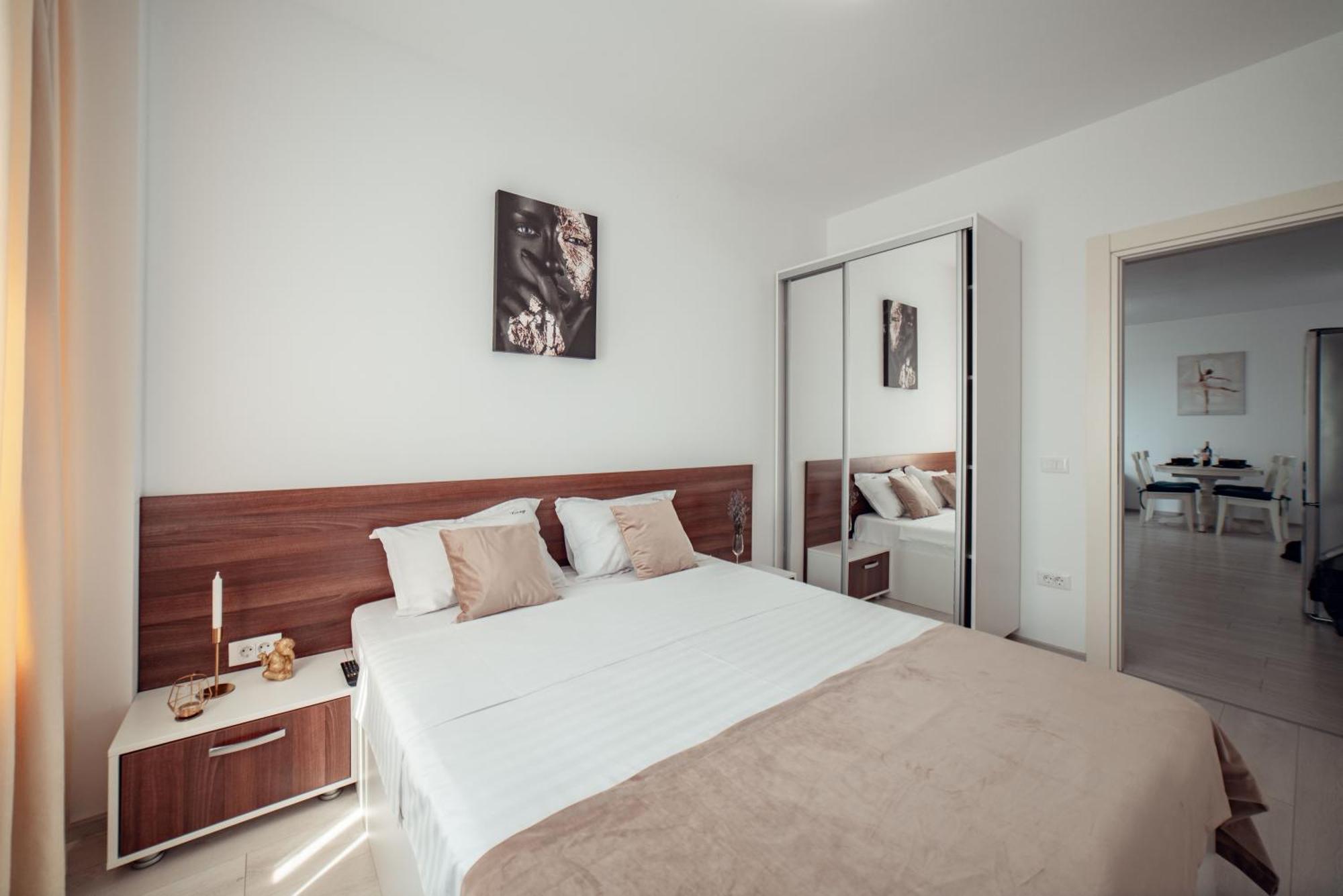 Cozy Apartments At Q Residence - Palas Mall Ясси Екстер'єр фото
